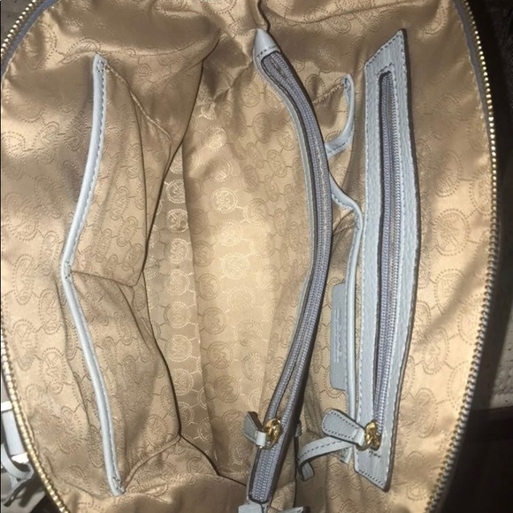 Michael Kors HandBag - Picture 4 of 7